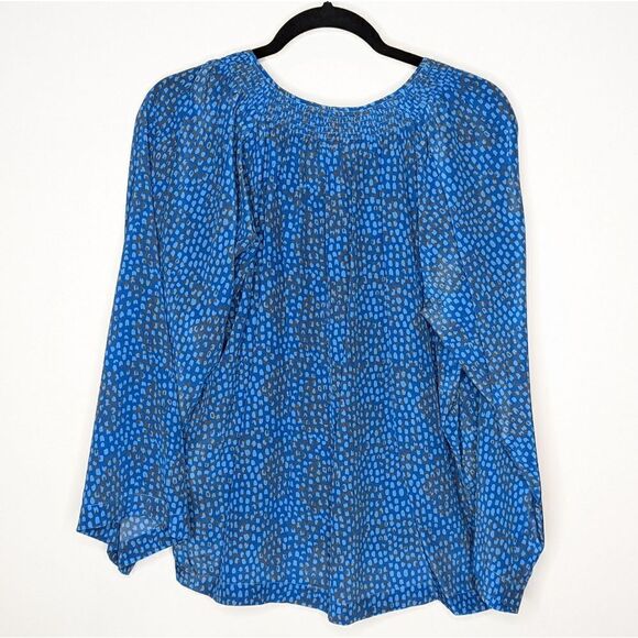 Tucker Flare Sleeve Classic Blouse Celestial Spots in Silk Crepe de Chine - Picture 7 of 8